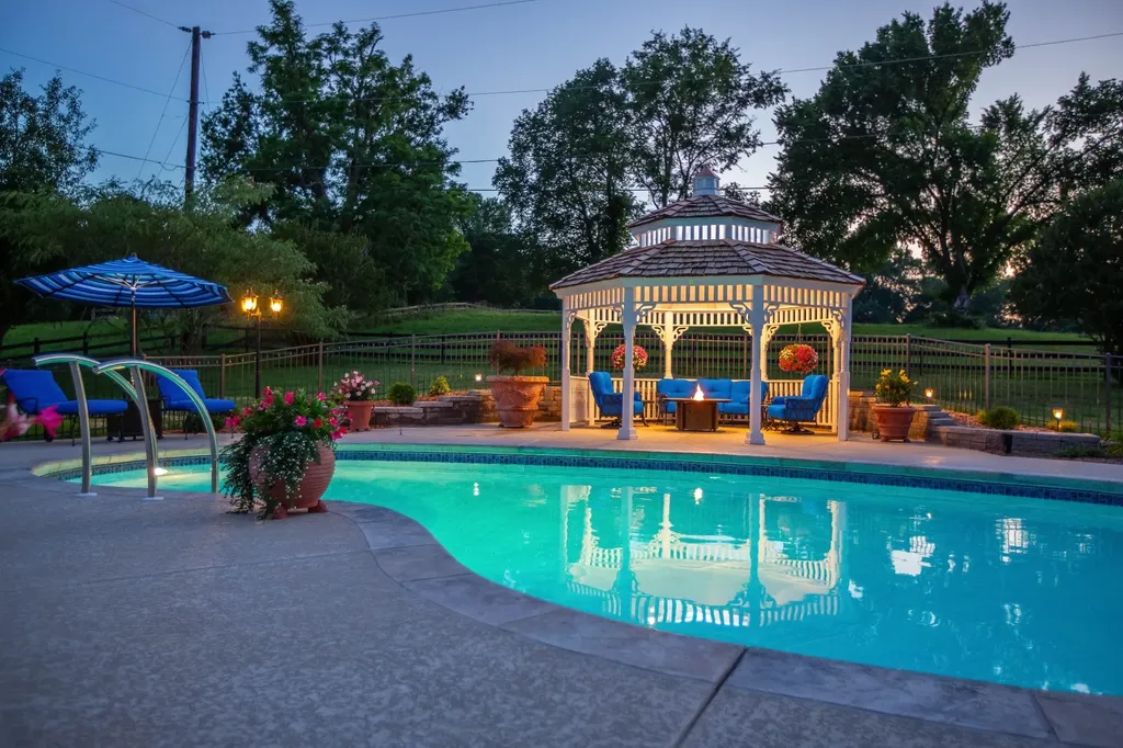 755 Long Hollow Pike Goodlettsville TN 37072