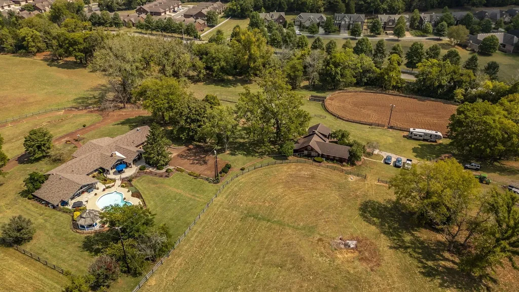 755 Long Hollow Pike Goodlettsville TN 37072
