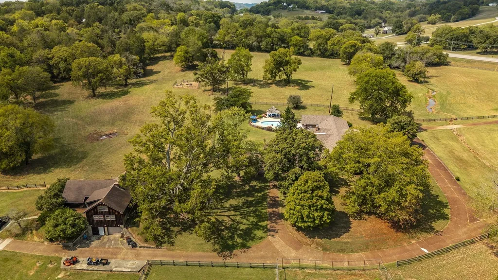 755 Long Hollow Pike Goodlettsville TN 37072
