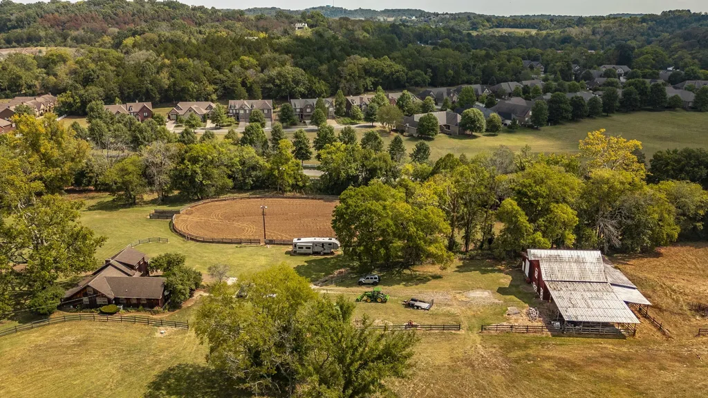 755 Long Hollow Pike Goodlettsville TN 37072
