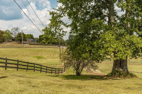 755 Long Hollow Pike Goodlettsville TN 37072