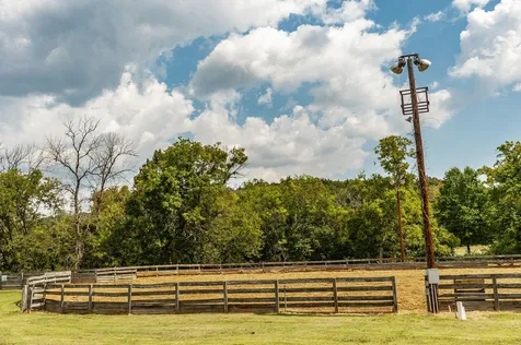 755 Long Hollow Pike Goodlettsville TN 37072