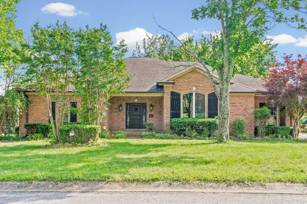 3649 Steeplechase Lane Hopkinsville KY 42240