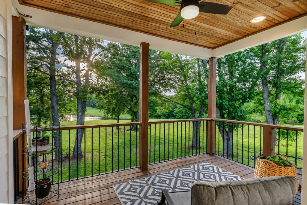 3323 Dobbins Pike Portland TN 37148