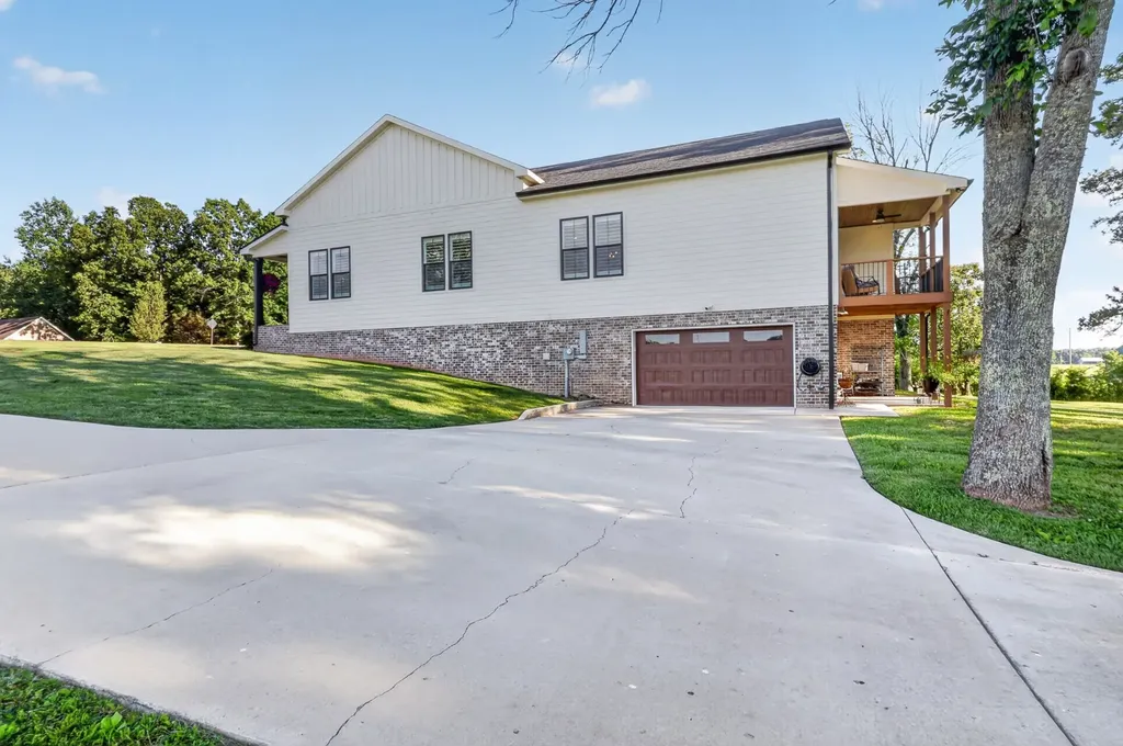 3323 Dobbins Pike Portland TN 37148
