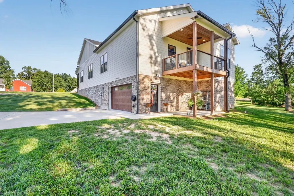 3323 Dobbins Pike Portland TN 37148