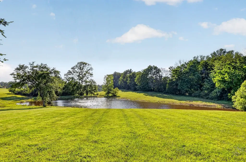 3323 Dobbins Pike Portland TN 37148