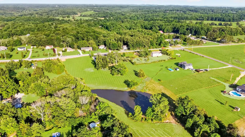 3323 Dobbins Pike Portland TN 37148