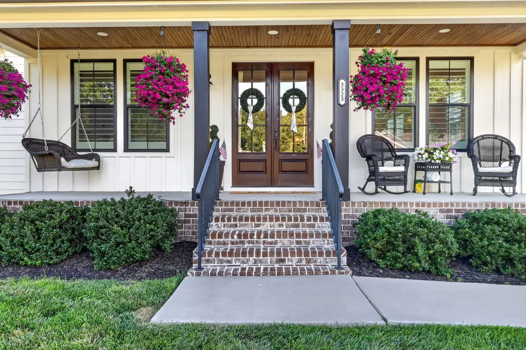 3323 Dobbins Pike Portland TN 37148