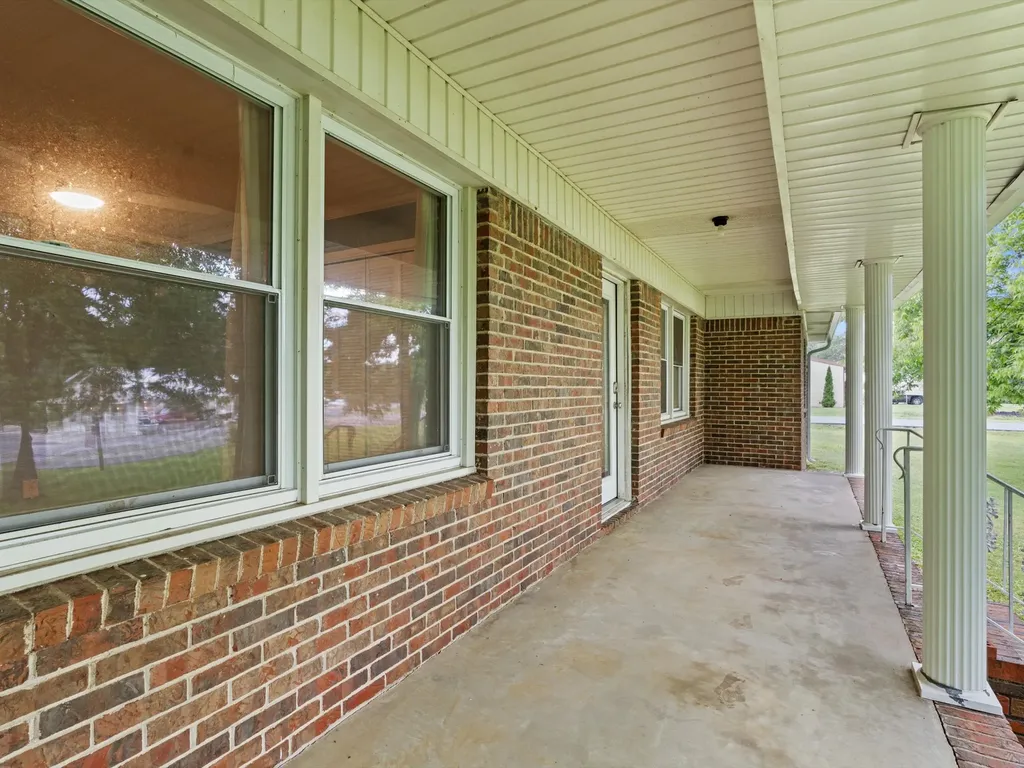16 Patrick Road, S Fayetteville TN 37334