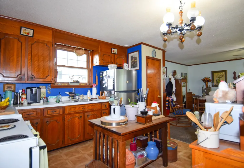 6070 Hwy 49e Springfield TN 37172