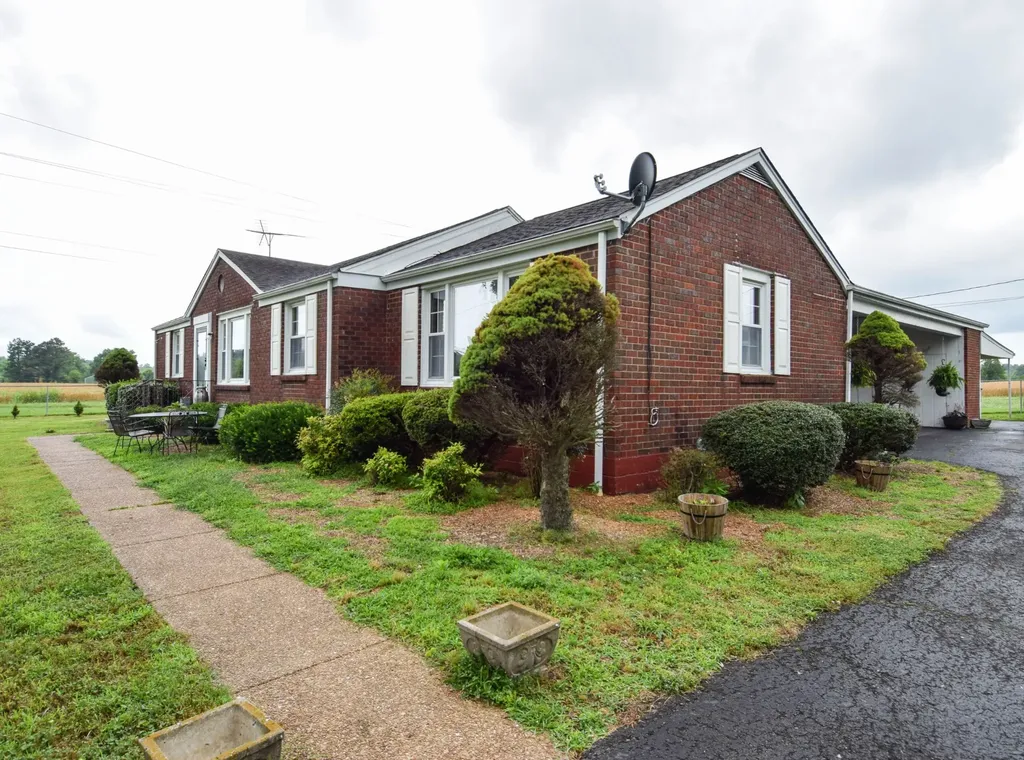 6070 Hwy 49e Springfield TN 37172