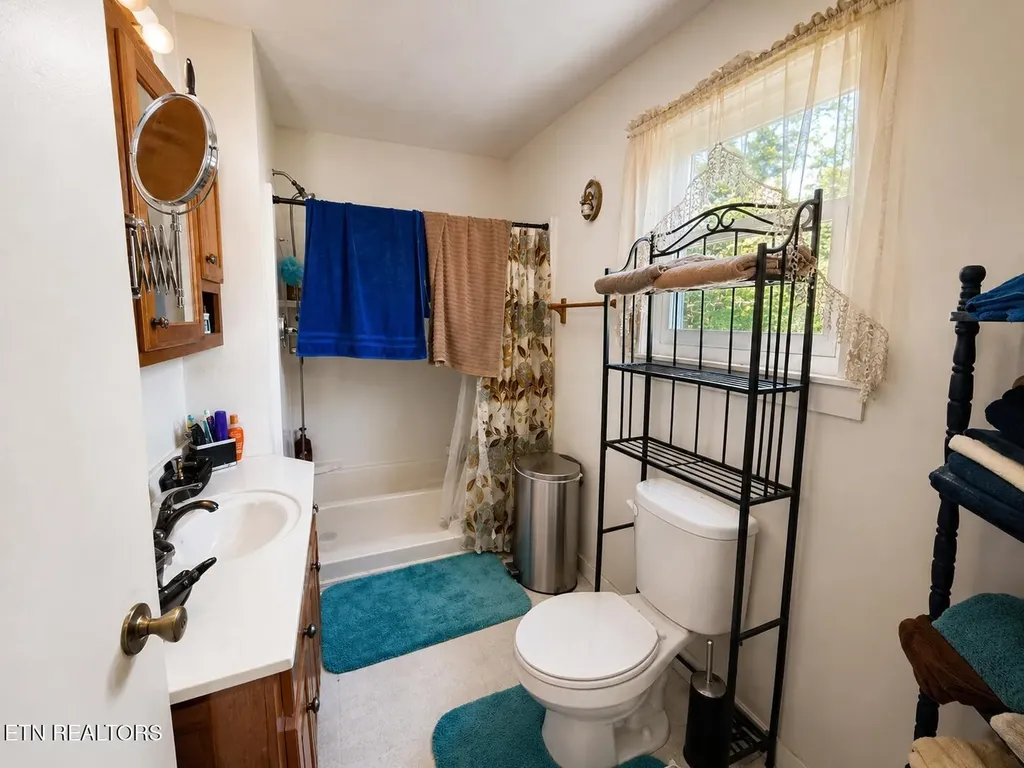 1070 Wright Place Road Jamestown TN 38556