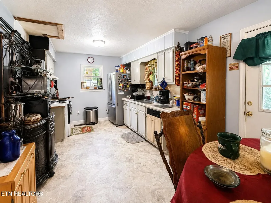 1070 Wright Place Road Jamestown TN 38556