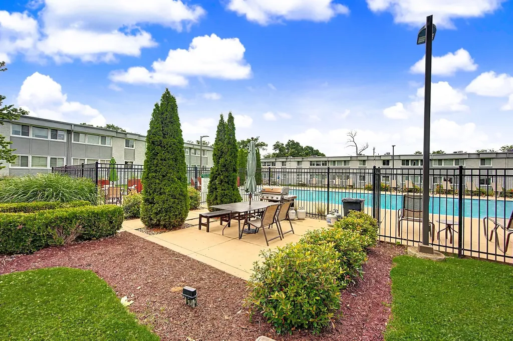 1900 Richard Jones Road Nashville TN 37215