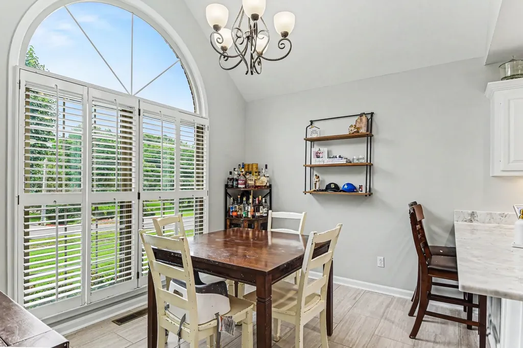 100 Macintosh Drive Springfield TN 37172