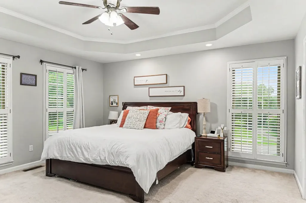 100 Macintosh Drive Springfield TN 37172