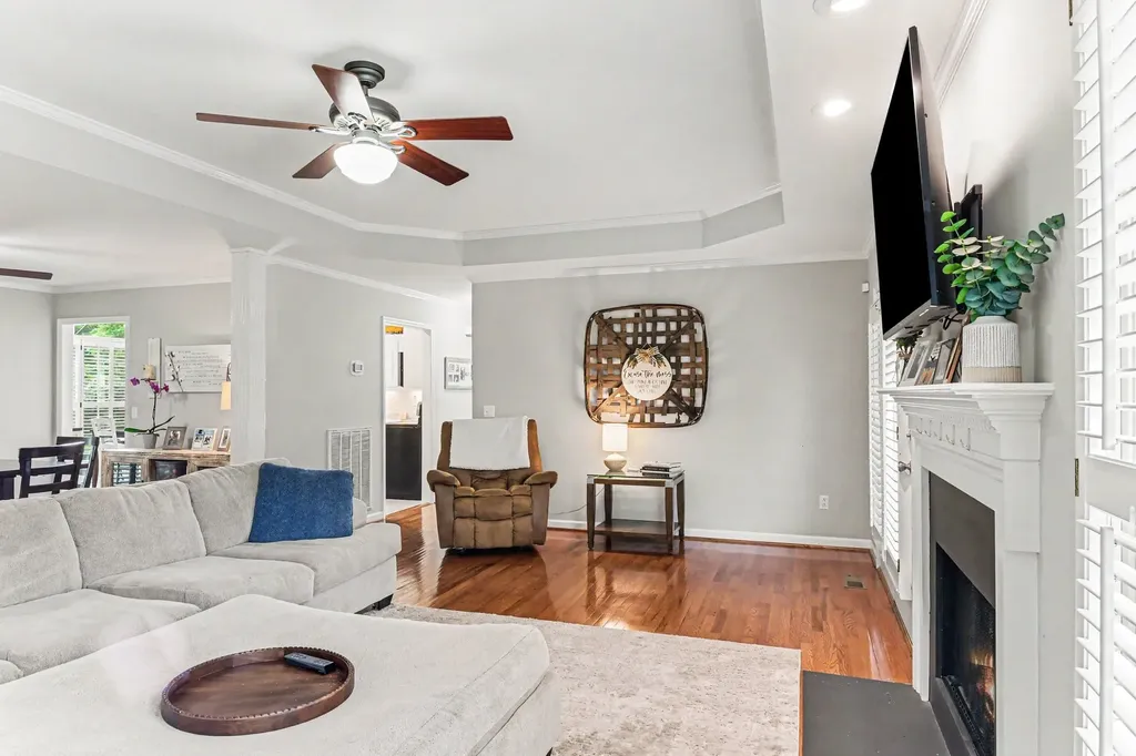 100 Macintosh Drive Springfield TN 37172