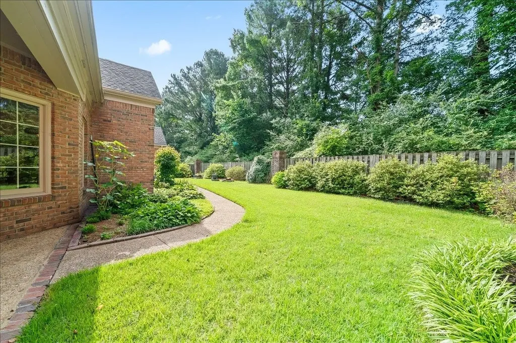 6619 Rue Beaumonde Drive Memphis TN 38120
