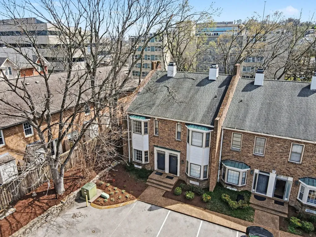 109 Fairmont Place Nashville TN 37203