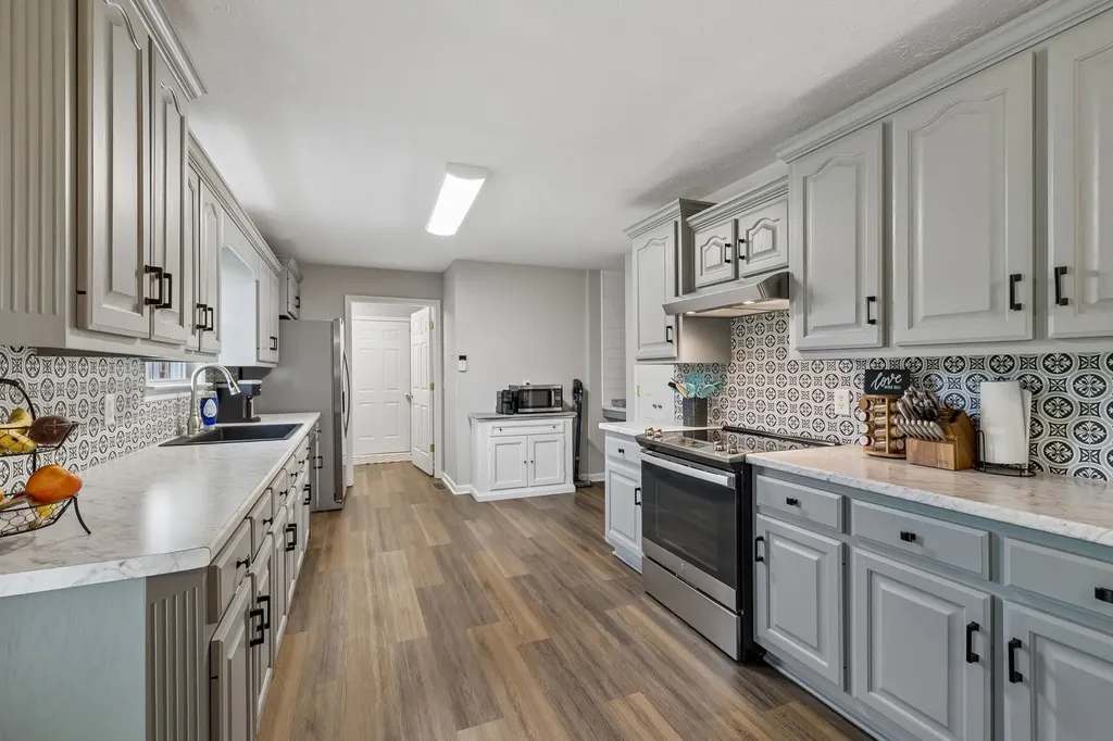 1363 Mount Vernon Road Bethpage TN 37022