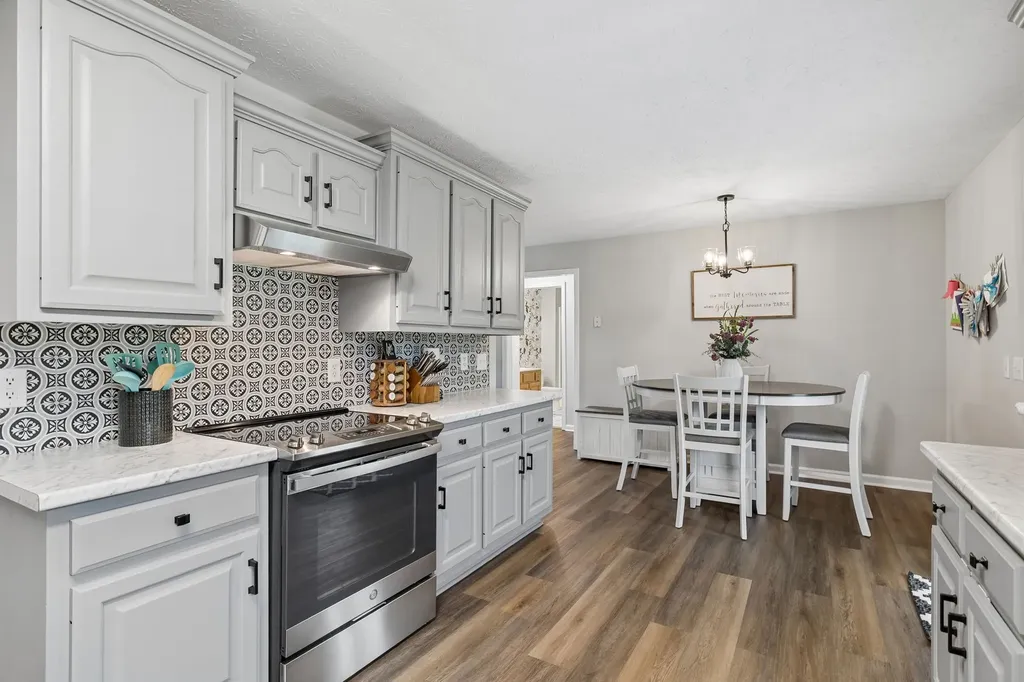 1363 Mount Vernon Road Bethpage TN 37022