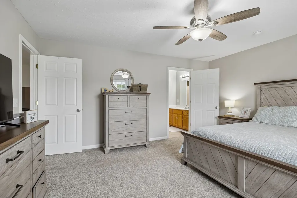 1363 Mount Vernon Road Bethpage TN 37022