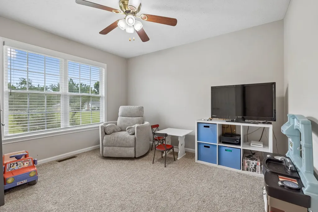 1363 Mount Vernon Road Bethpage TN 37022
