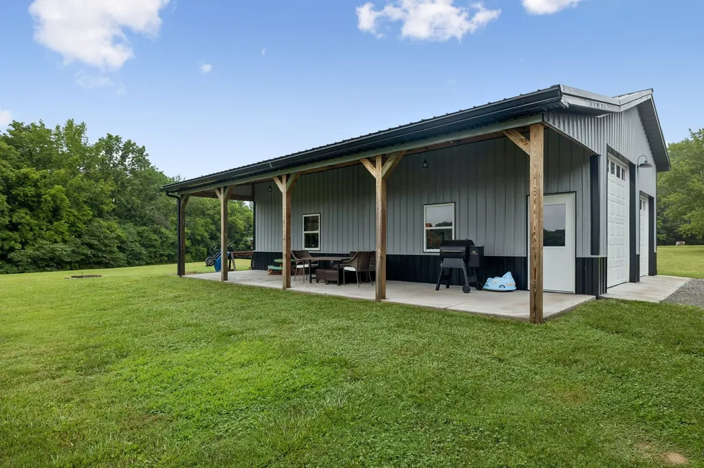 1363 Mount Vernon Road Bethpage TN 37022