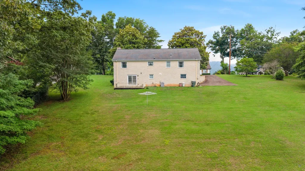5956 Crestview Drive Hixson TN 37343