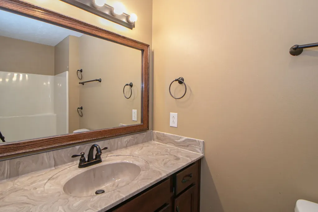 570 Somerset Lane Clarksville TN 37042