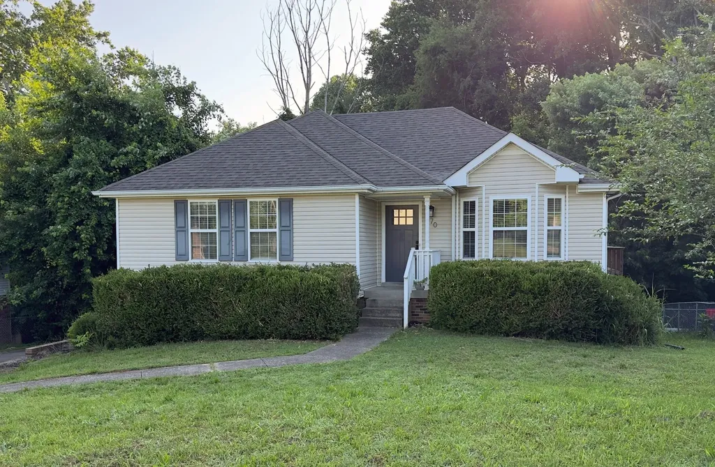 570 Somerset Lane Clarksville TN 37042