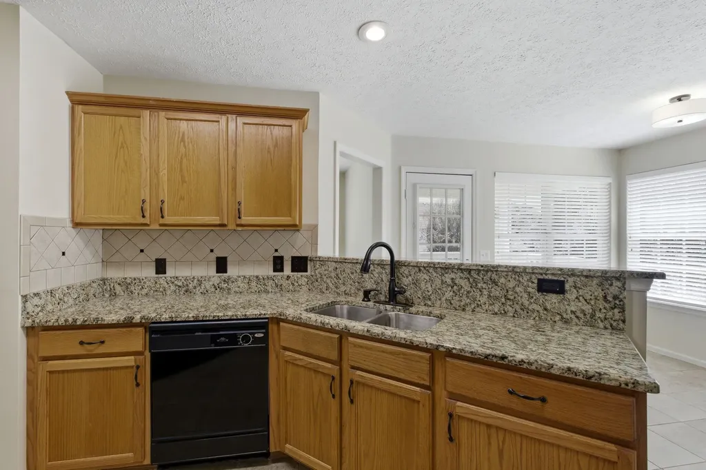 701 Pinehurst Point Mount Juliet TN 37122