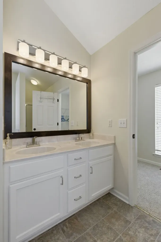 701 Pinehurst Point Mount Juliet TN 37122