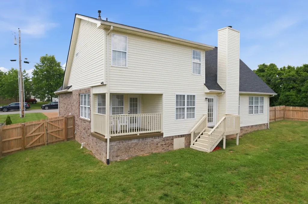 701 Pinehurst Point Mount Juliet TN 37122