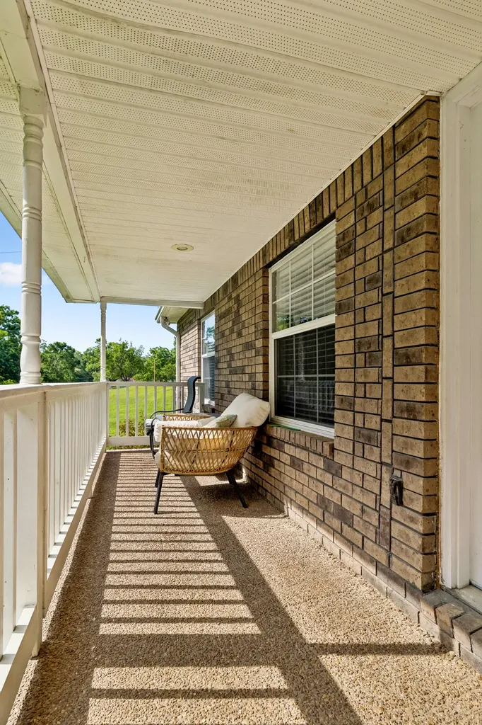 698 Tooley Branch Road Westmoreland TN 37186