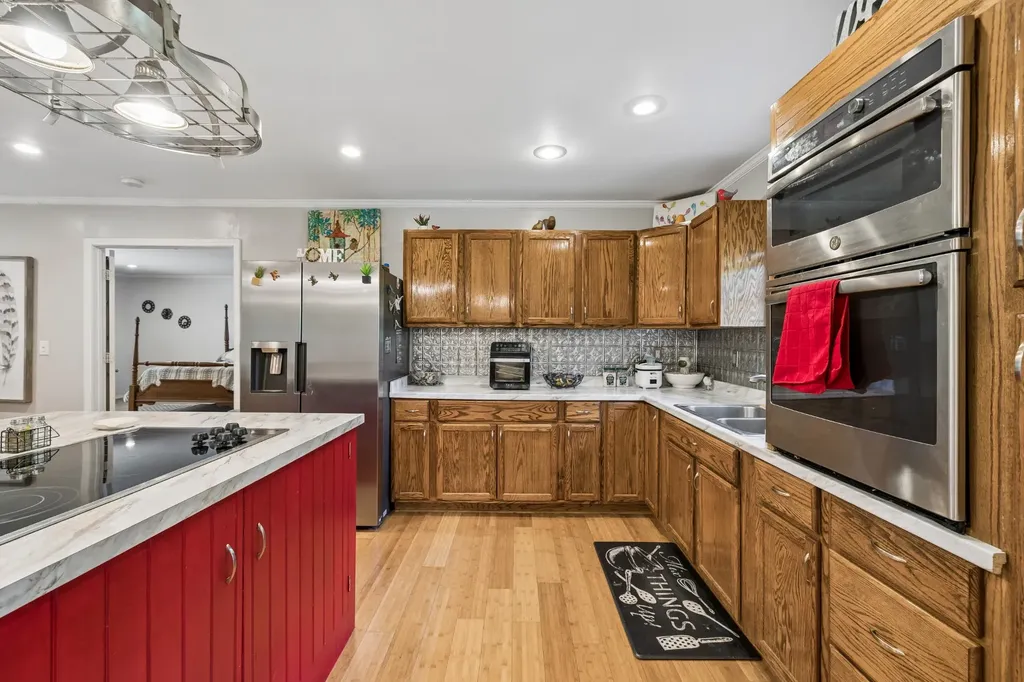 698 Tooley Branch Road Westmoreland TN 37186