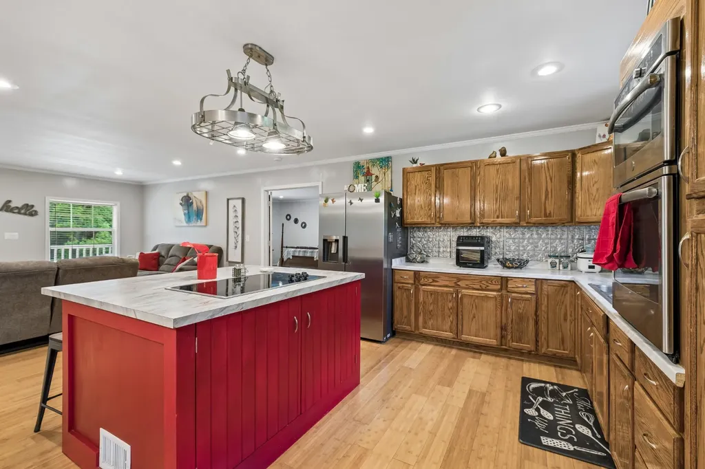 698 Tooley Branch Road Westmoreland TN 37186