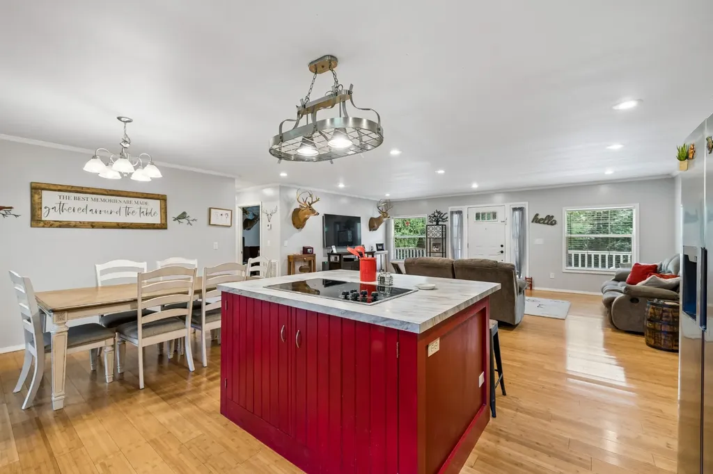 698 Tooley Branch Road Westmoreland TN 37186