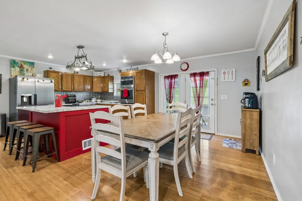 698 Tooley Branch Road Westmoreland TN 37186