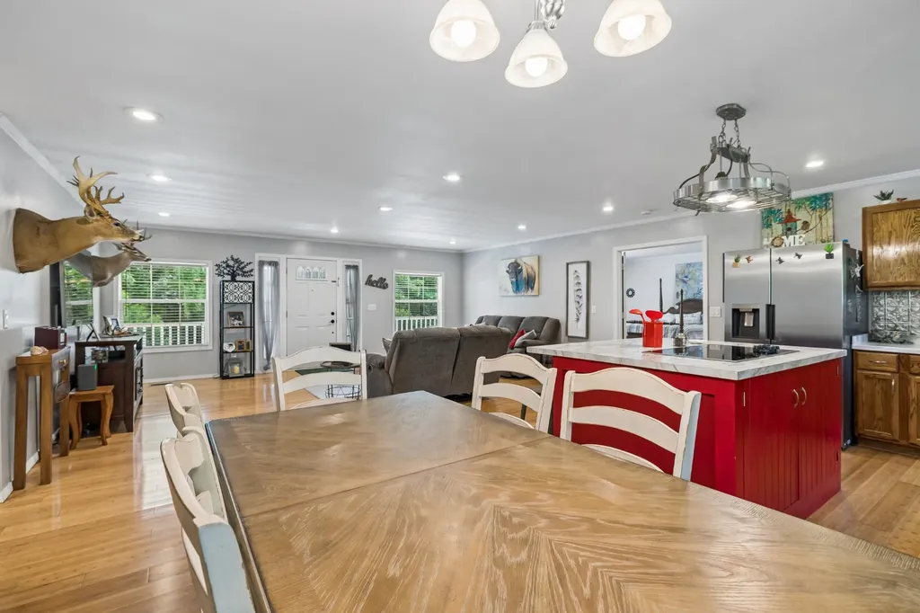 698 Tooley Branch Road Westmoreland TN 37186