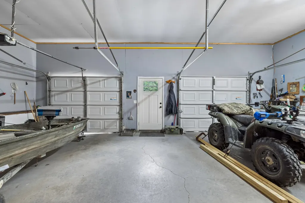 698 Tooley Branch Road Westmoreland TN 37186