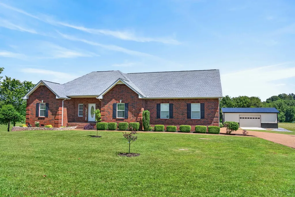 106 Overlook Court Portland TN 37148