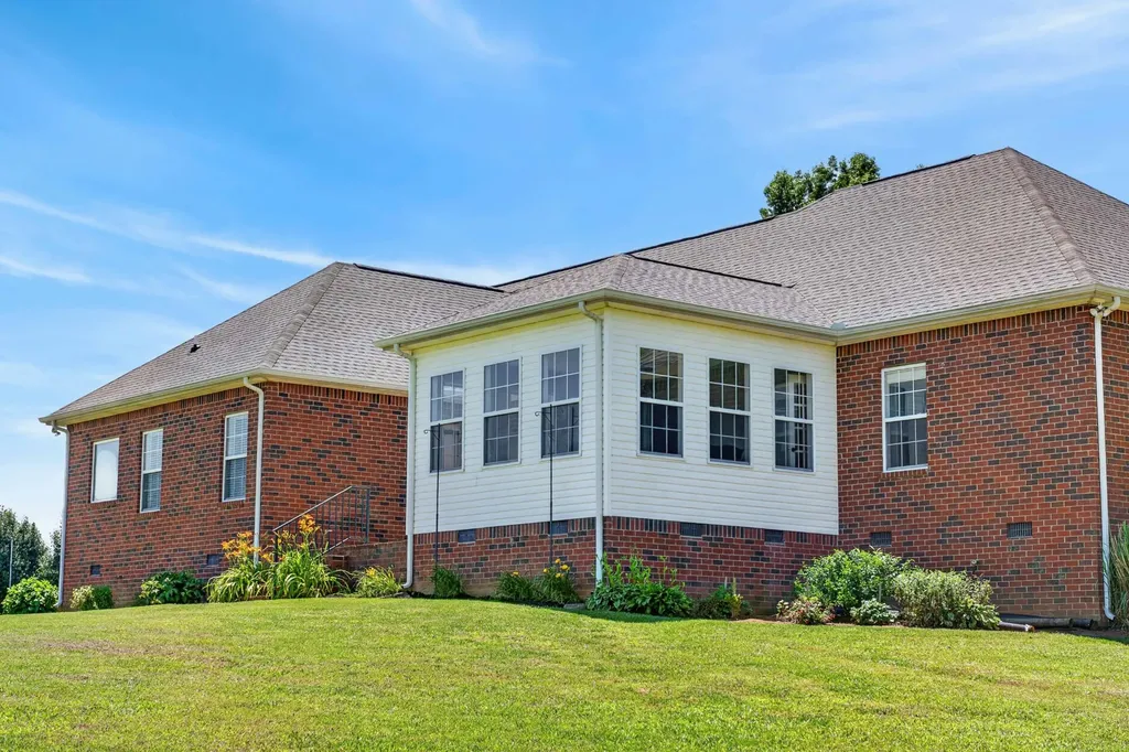 106 Overlook Court Portland TN 37148