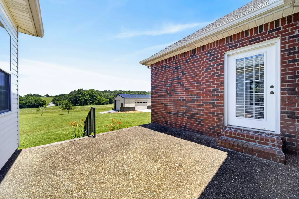 106 Overlook Court Portland TN 37148