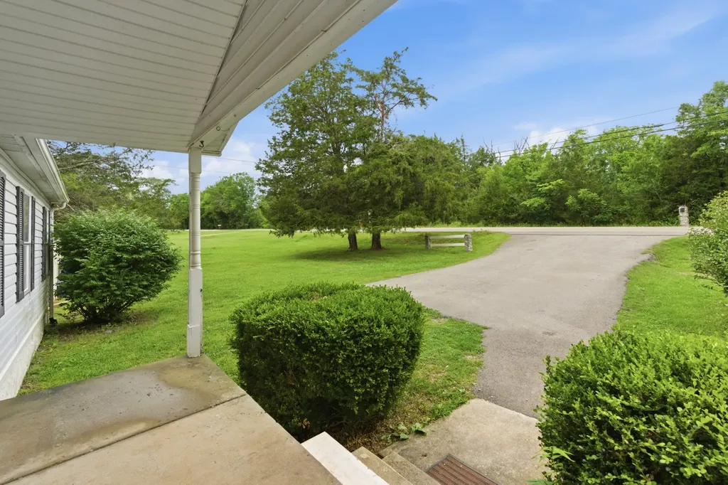 9413 Independent Hill Road Arrington TN 37014