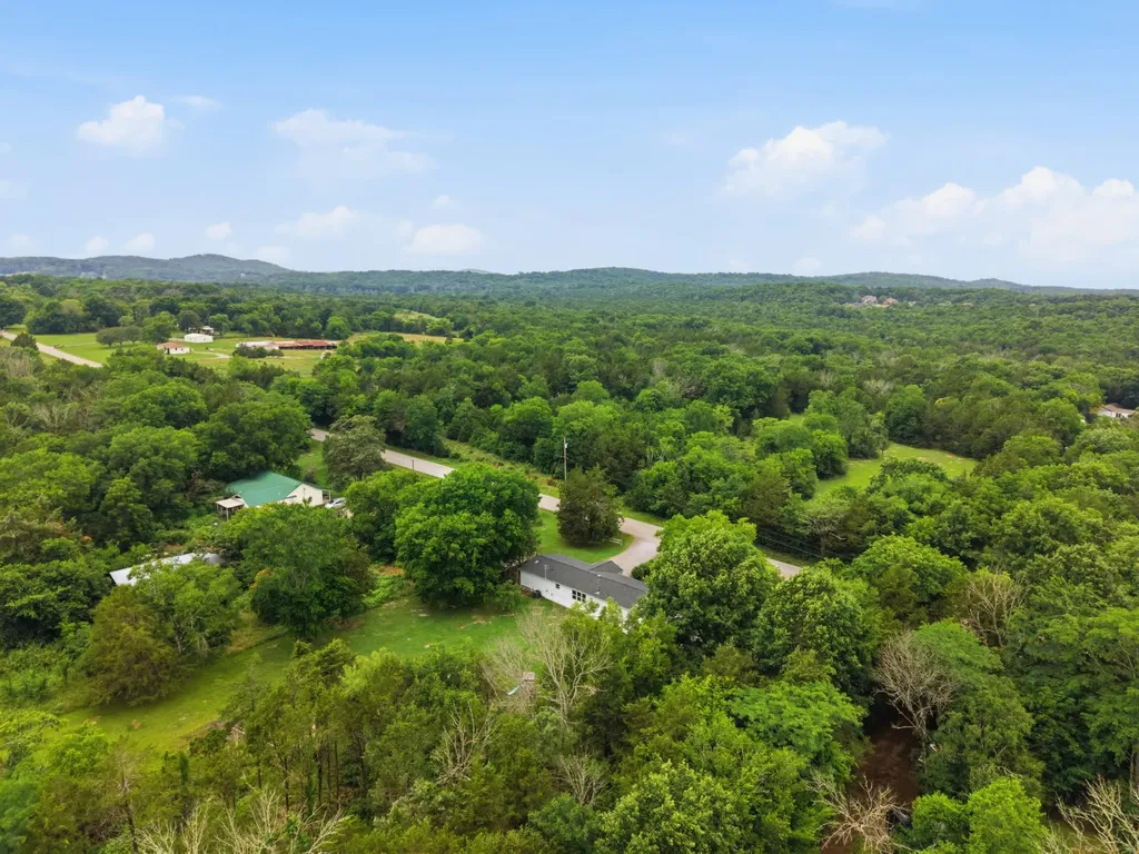 9413 Independent Hill Road Arrington TN 37014