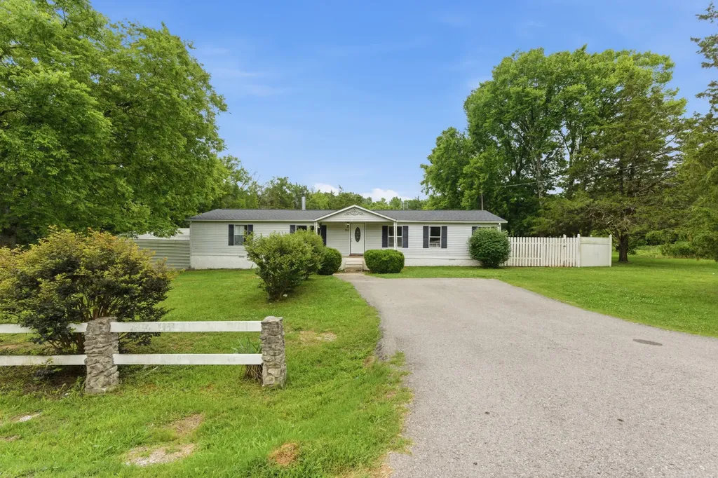 9413 Independent Hill Road Arrington TN 37014