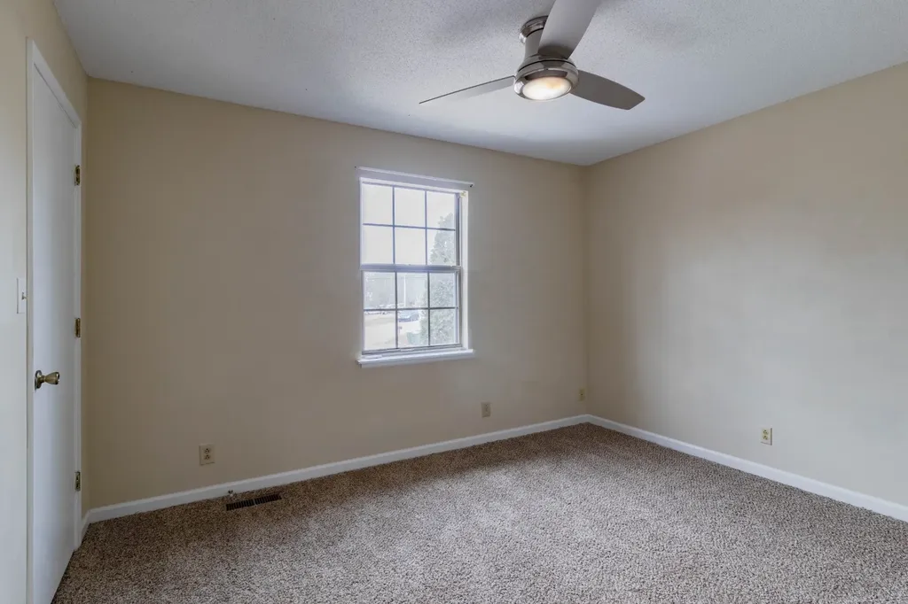 481 Martha Lane Clarksville TN 37043