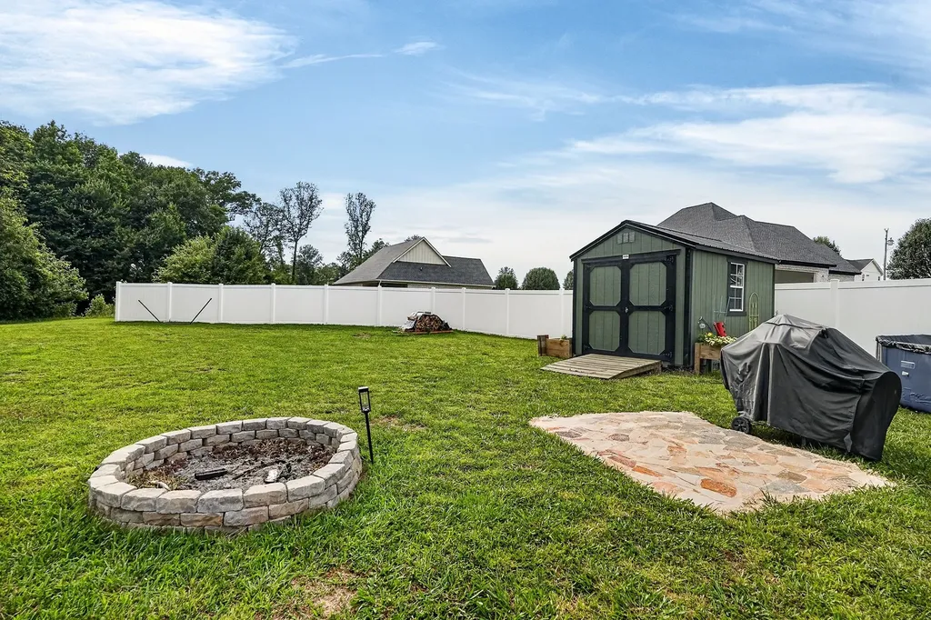 4358 Vervilla Road Morrison TN 37357